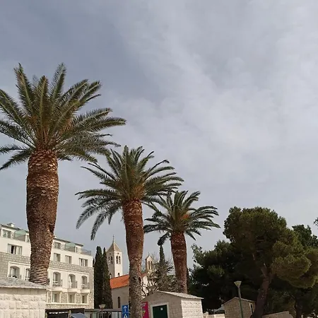 Tim Apartament Baška Voda